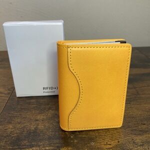Me's Wallet Chrome Yellow Orange Front Pocket Card Pop-Up RFID w Finder Tag Spot